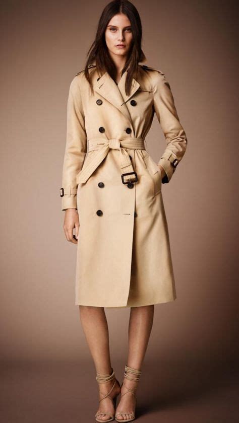 trenchcoat burberry cat walk|Burberry trench coats length.